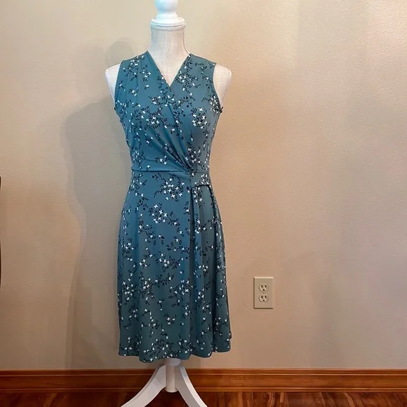 Hail3y:23 Dresses | Hail3y:23 Seanna Faux Wrap Knit Dress Size Small | Color: Green/White | Size: S | Pm-99742296's Closet Hail3y:23 Dresses | Hail3y:23 Seanna Faux Wrap Knit Dress Size Small | Color: Green/White | Size: S | Pm-99742296's Closet